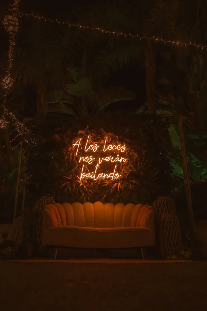 a los locos nos veran bailando a los locos nos veran bailando